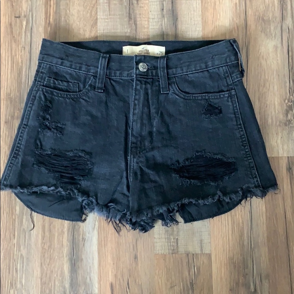 Hollister High Rise Black ripped shorts